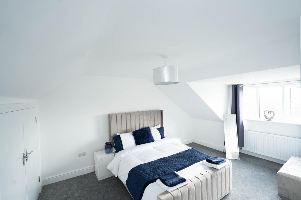 Entire Modern Home With Private Parking For 6/8 Persons Worksop Esterno foto